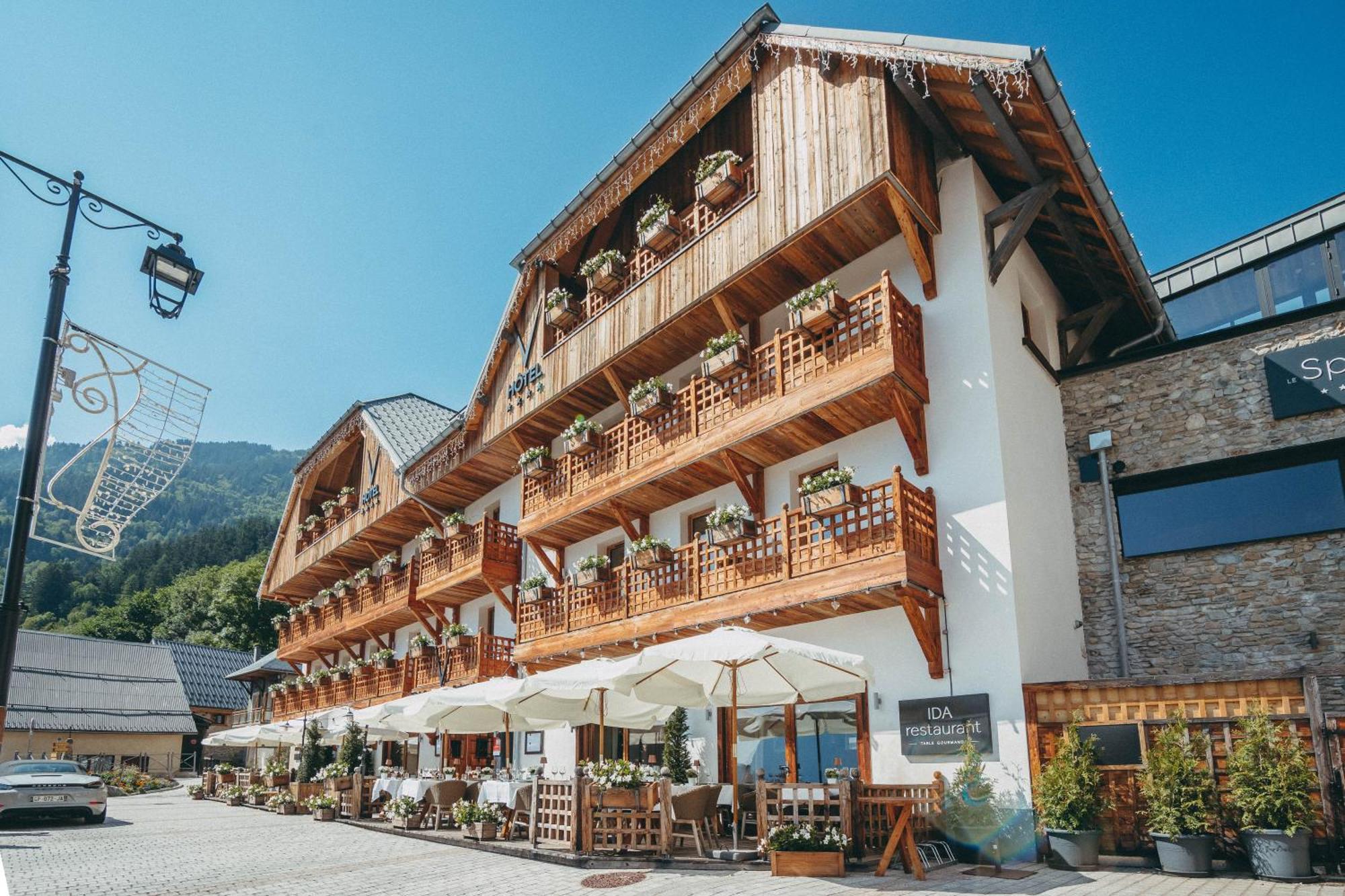 Hotel Le V De ווז'אני מראה חיצוני תמונה